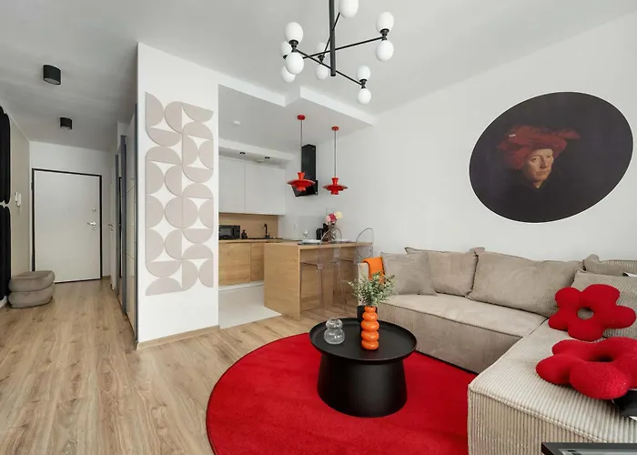 Stylish With Underground Parking And A Perfect Location By Renters Apartment *