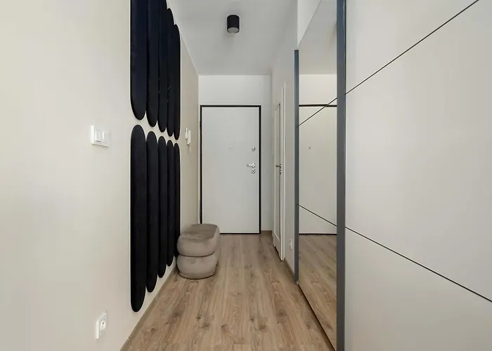 Apartment Stylish With Underground Parking And A Perfect Location By Renters *